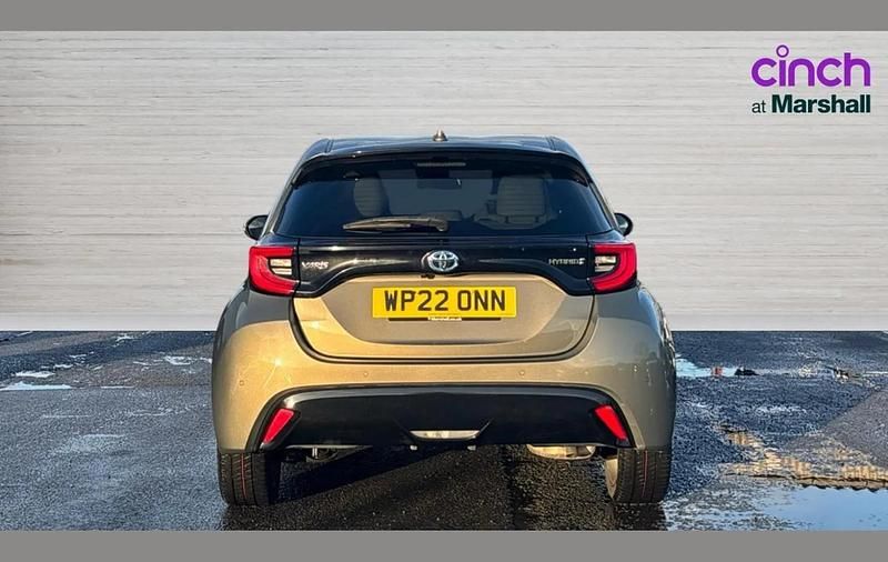 Used Toyota Yaris Hybrid 113 HP (83 kW) 2022 Other Hatchback