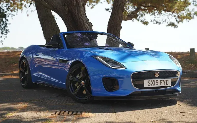 Used Jaguar F-Type R-Dynamic 300 HP (220 kW) 2019 Cabriolet