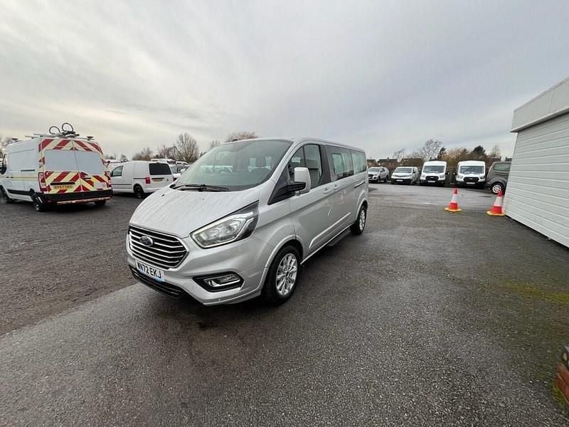Used Ford Tourneo Custom Titanium 130 HP (95 kW) 2022 Silver Van