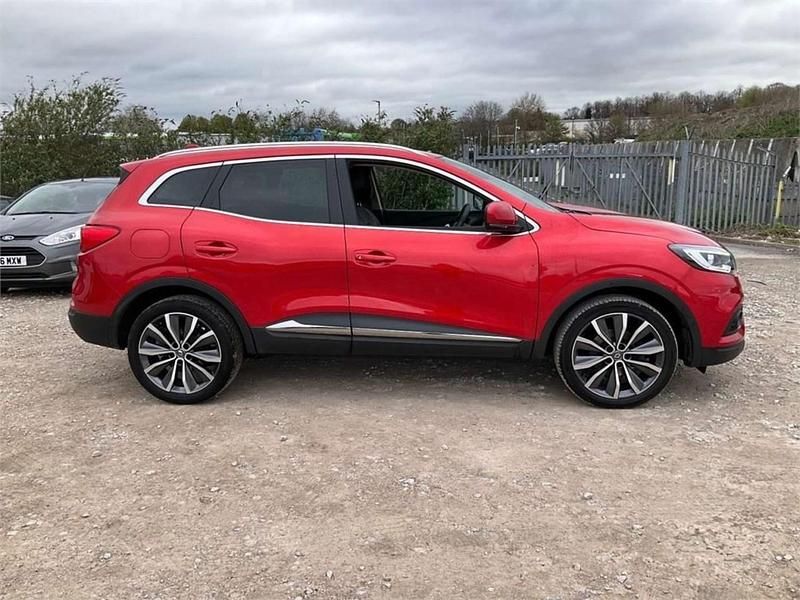 Used Renault Kadjar Iconic 140 HP (102 kW) 2020 Red SUV