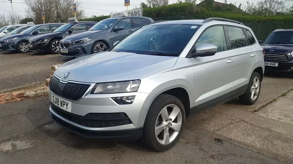 Używany Skoda Karoq SE 115 KM (84 kW) 2018 Srebrny SUV