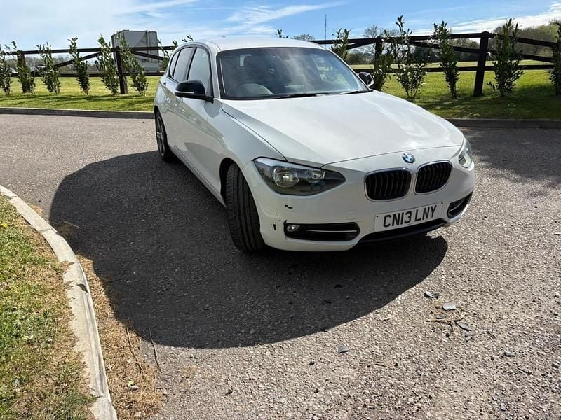Used BMW 116 Sport Line 116 HP (85 kW) 2013 White Hatchback