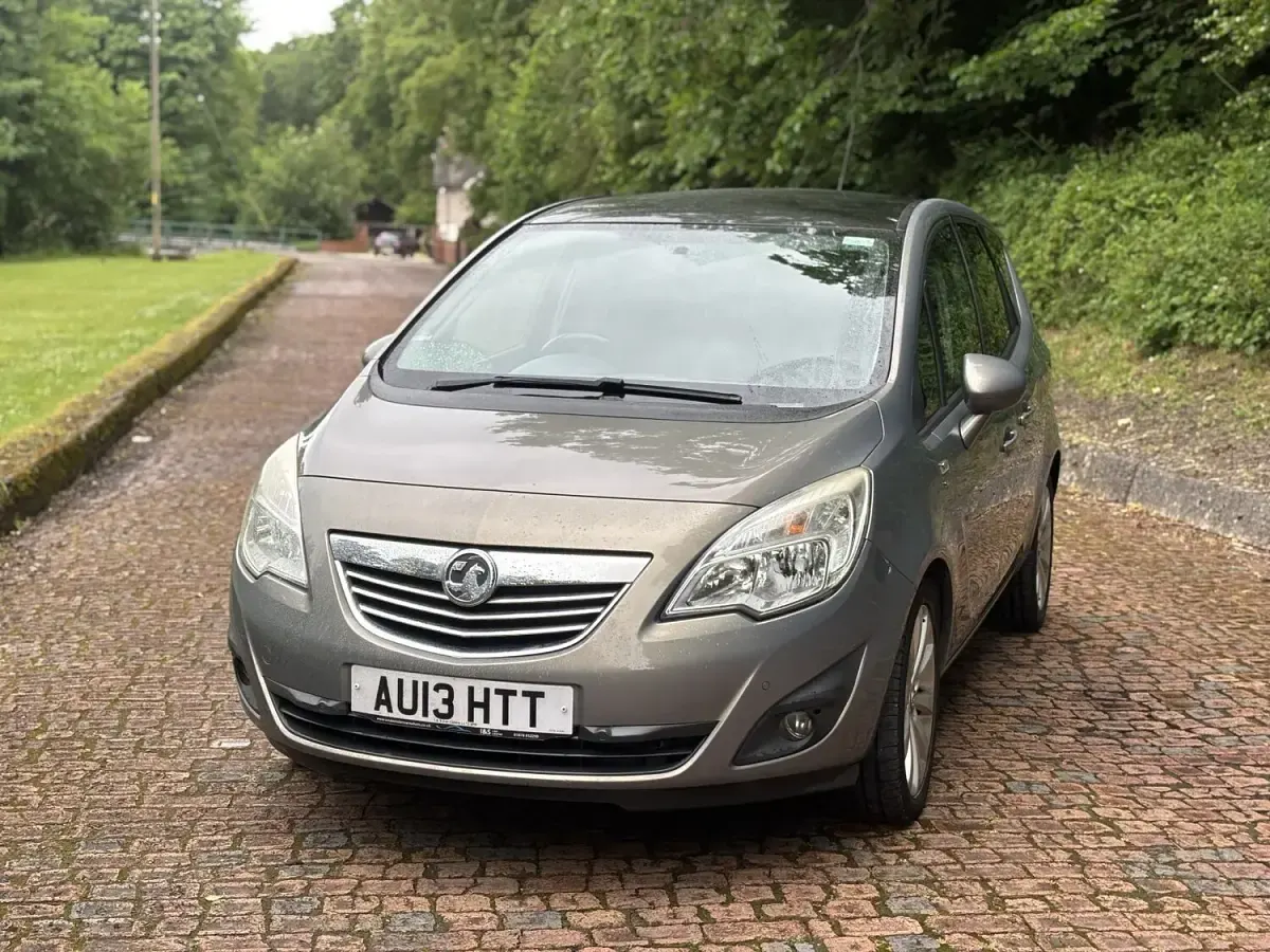 Used Vauxhall Meriva 2013 Brown MPV