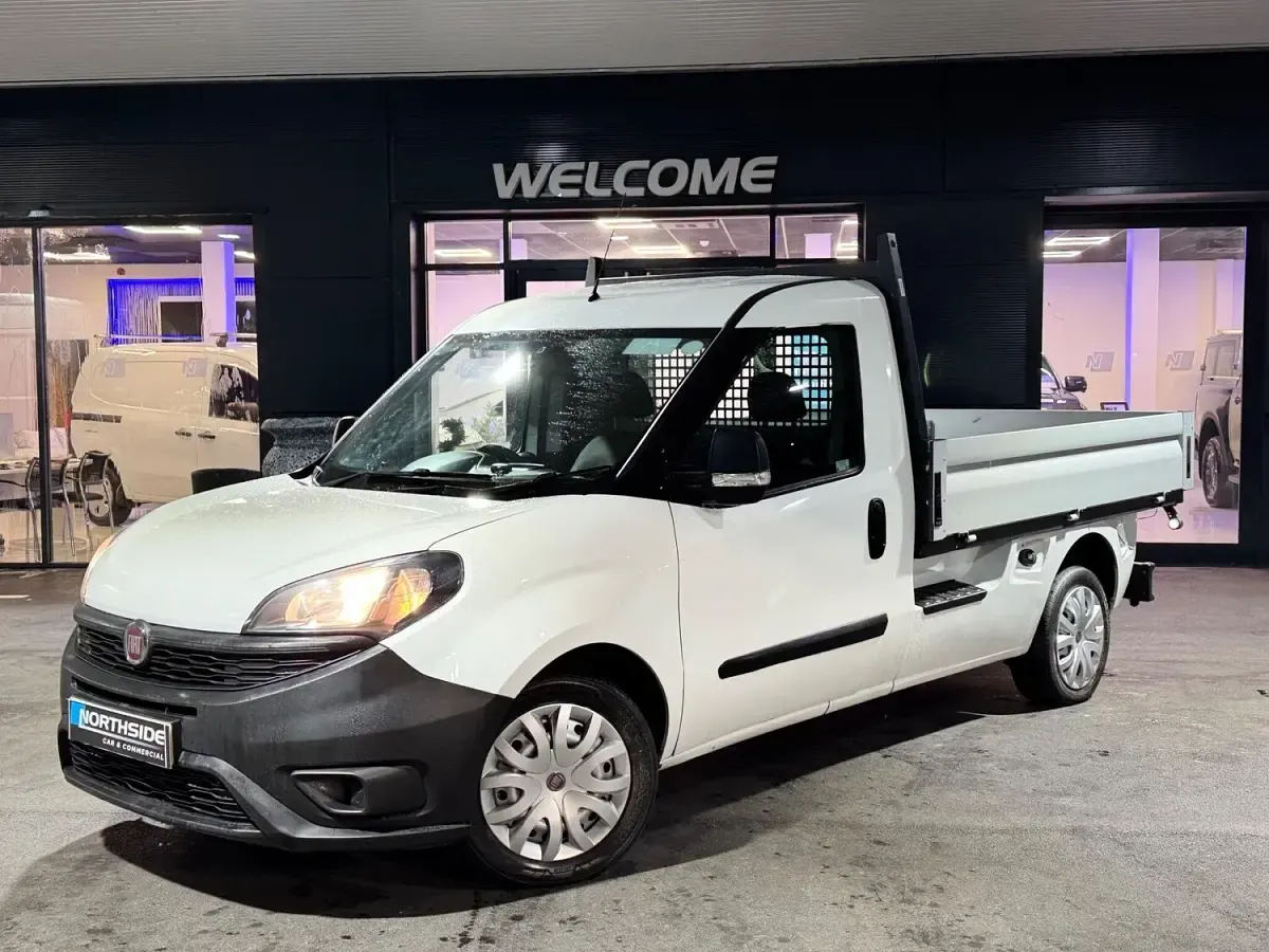 Used Fiat Doblò S 2021 White MPV