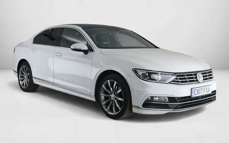 Used VW Passat R-line 190 HP (139 kW) 2017 Sedan