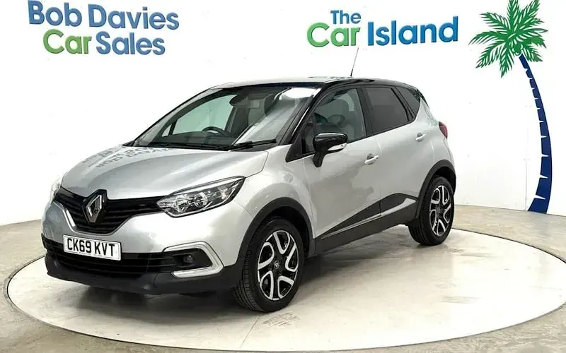 Used Renault Captur Iconic 131 HP (96 kW) 2019 Silver/black SUV