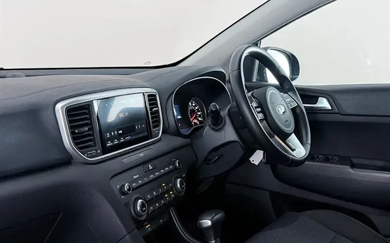 Used Kia Sportage 136 HP (100 kW) 2021 Grey SUV
