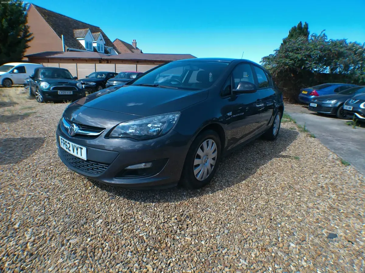 Used Vauxhall Astra 130 HP (95 kW) 2012 Grey Hatchback