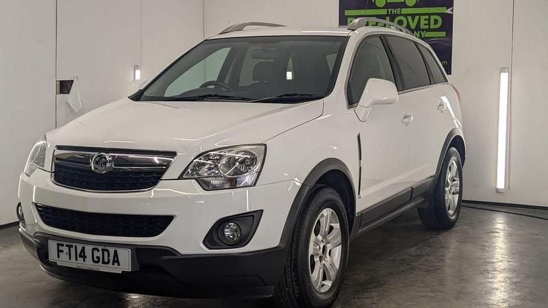 White Used 2014 Vauxhall Antara SUV | £3,250 (Fair price) - Image 1/3