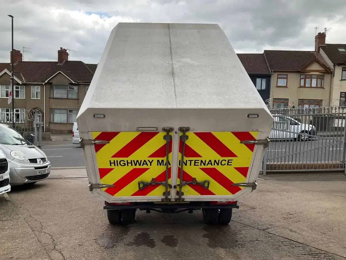 Used Ford Transit 130 HP (95 kW) 2018 White