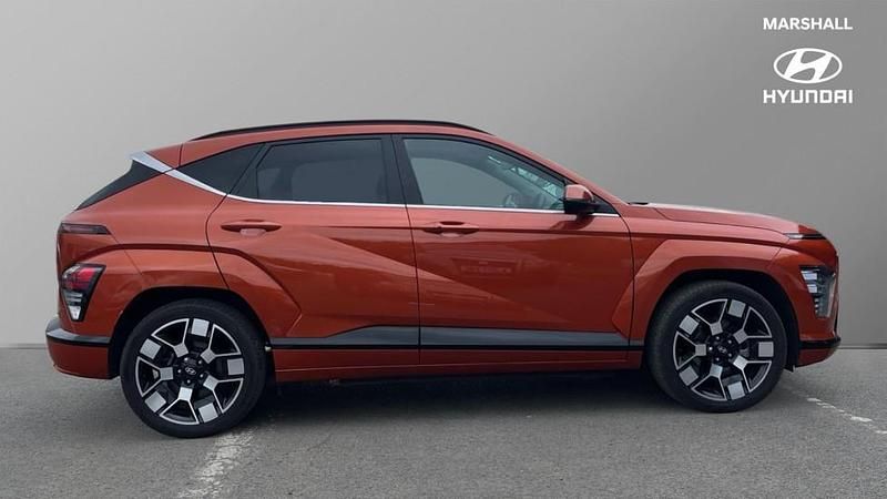 Used Hyundai Kona Ultimate 160 kW (218 HP) 2025 Jupiter orange SUV