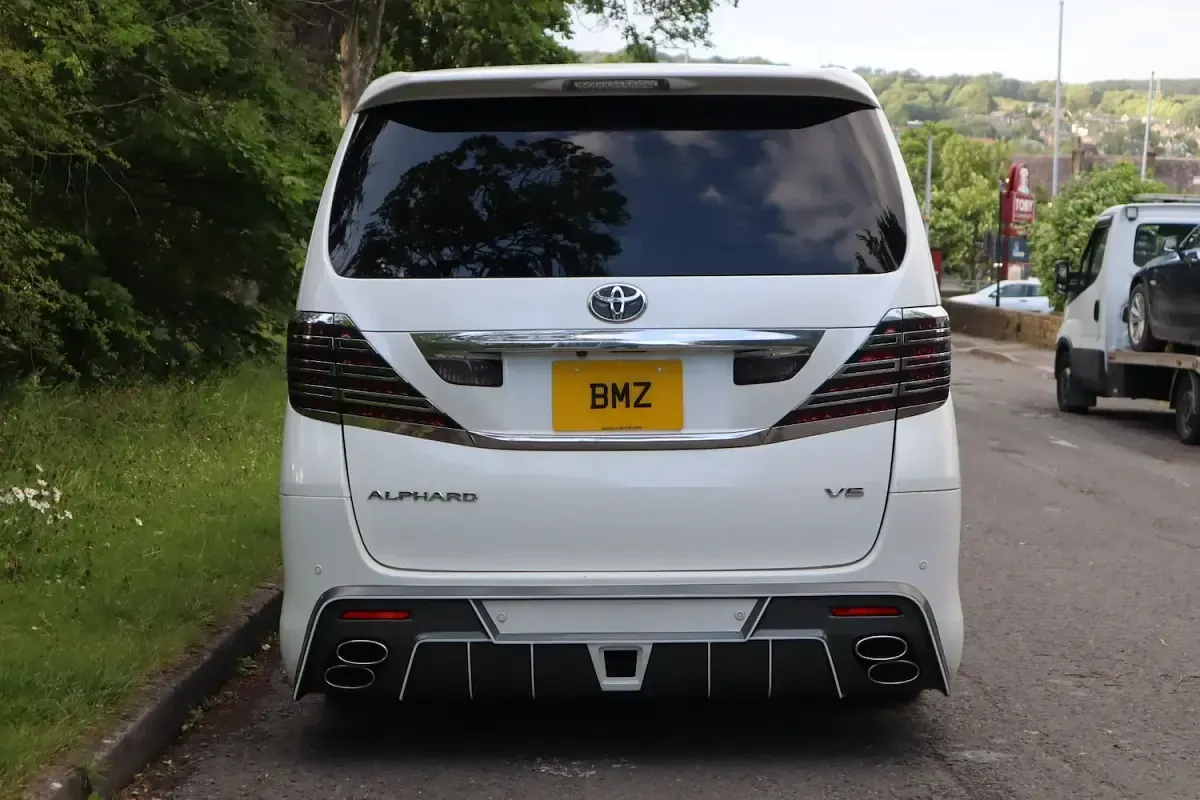 Used Toyota Alphard 2008 White MPV