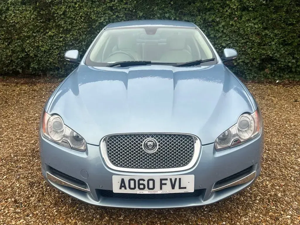 Used Jaguar XF Premium Luxury 240 HP (176 kW) 2010 Blue Sedan