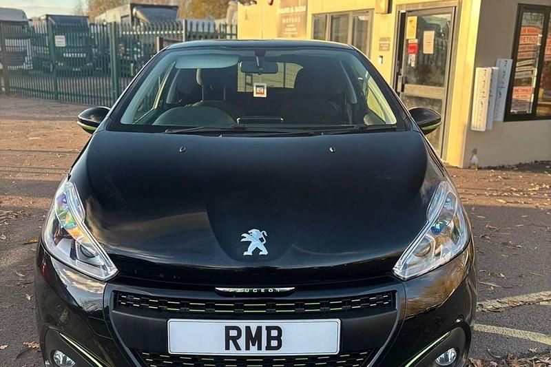 Black Used 2016 Peugeot 208 Hatchback | £3,395 (Good price) - Image 1/1