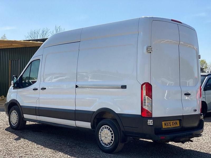 Usado Ford Transit 125 HP (91 kW) 2015 Branco Van
