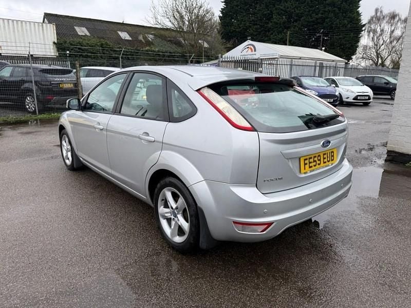 Used Ford Focus Zetec 2009 Silver Hatchback
