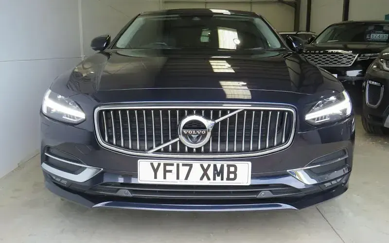 Used Volvo S90 Inscription 235 HP (172 kW) 2019 Sedan