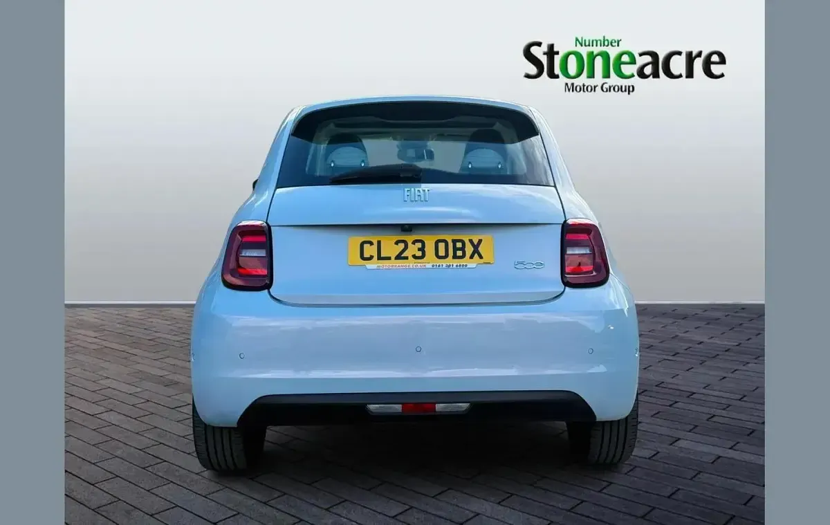 Used Fiat 500e La Prima 85 kW (116 HP) 2023 Blue Hatchback