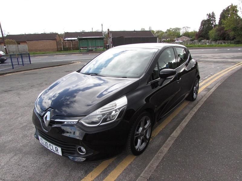 Used Renault Clio IV Dynamique 90 HP (66 kW) 2014 Black Hatchback