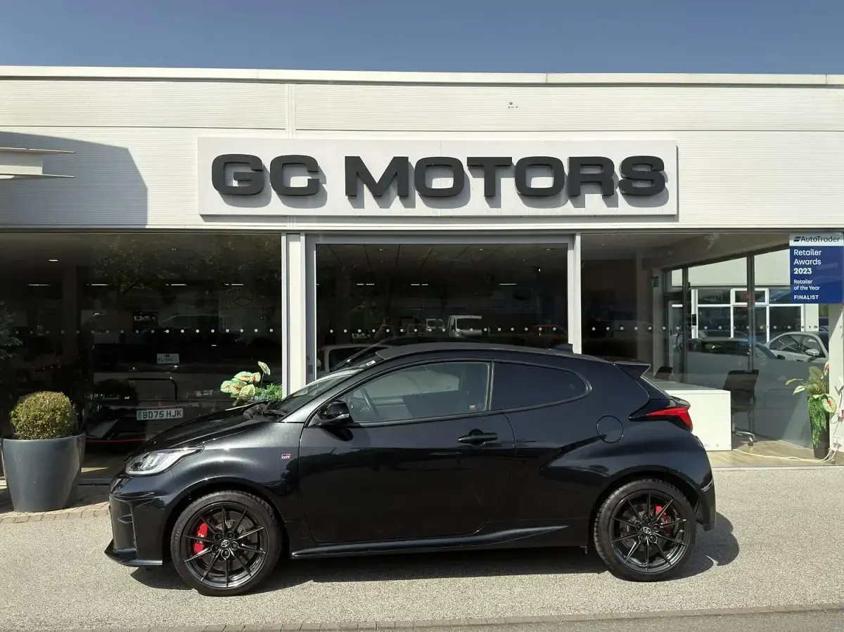 Used Toyota Yaris 272 HP (200 kW) 2022 Black Hatchback