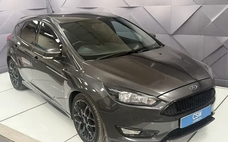 Used Ford Focus ST-Line 125 HP (91 kW) 2016 Hatchback