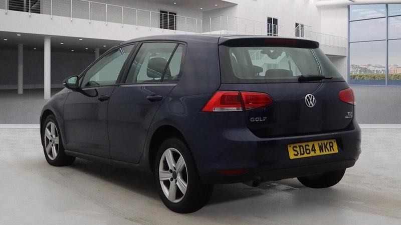 Used VW Golf VII Match 105 HP (77 kW) 2014 Blue Hatchback