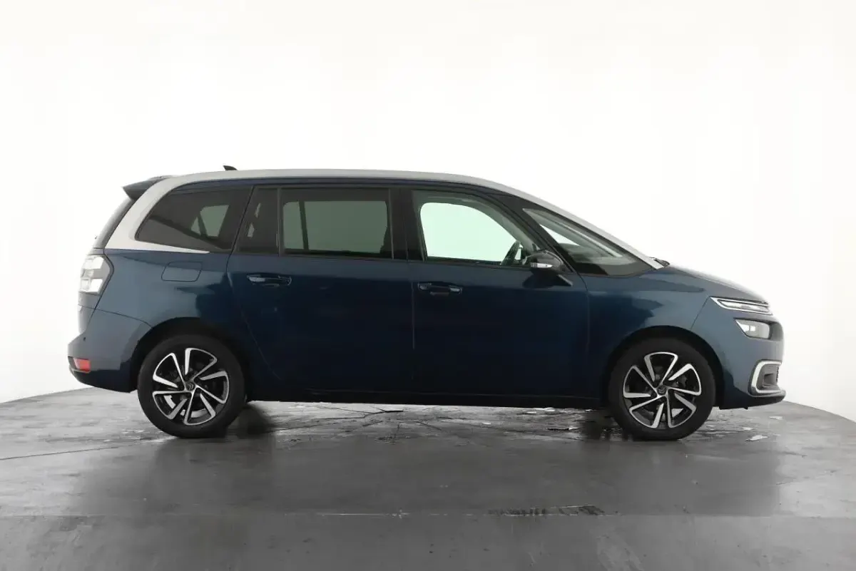 Used Citroën C4 SpaceTourer Shine 127 HP (93 kW) 2021 Blue MPV