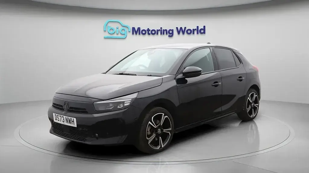 Second-hand Vauxhall Corsa Ultimate 100 CP (73 kW) 2023 Negru Hatchback