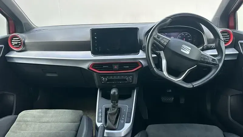 Used Seat Arona FR Sport 110 HP (80 kW) 2023 Red SUV