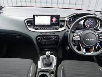 Used Kia ProCeed GT-Line 157 HP (115 kW) 2024 Red Estate