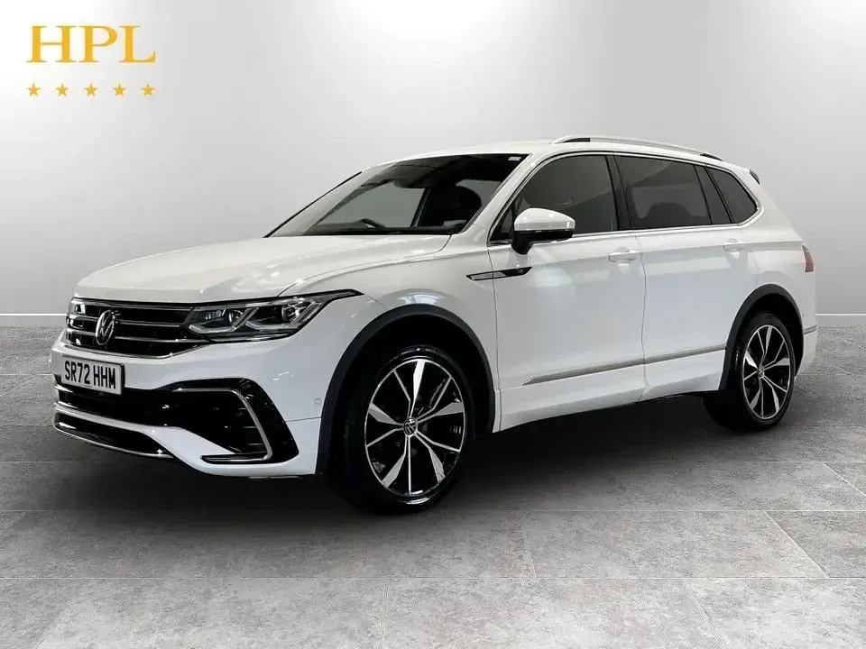 Usado VW Tiguan Allspace R-line 150 HP (110 kW) 2022 Branco SUV