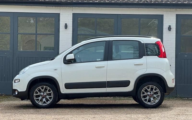Used Fiat Panda 4x4 86 HP (63 kW) 2019 White Hatchback