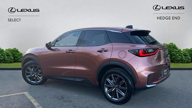 Used Lexus LBX 136 HP (100 kW) 2025 Sonic copper SUV