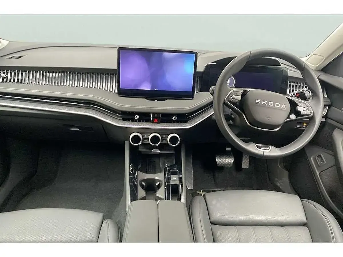 Used Skoda Superb SE L 110 HP (80 kW) 2025 Pure white Estate
