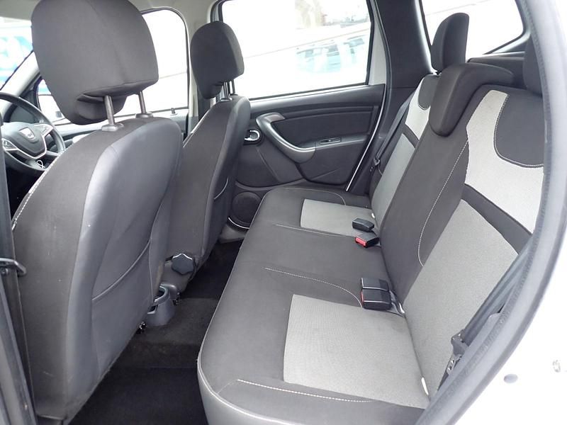 Used Dacia Duster 110 HP (80 kW) 2018 White SUV