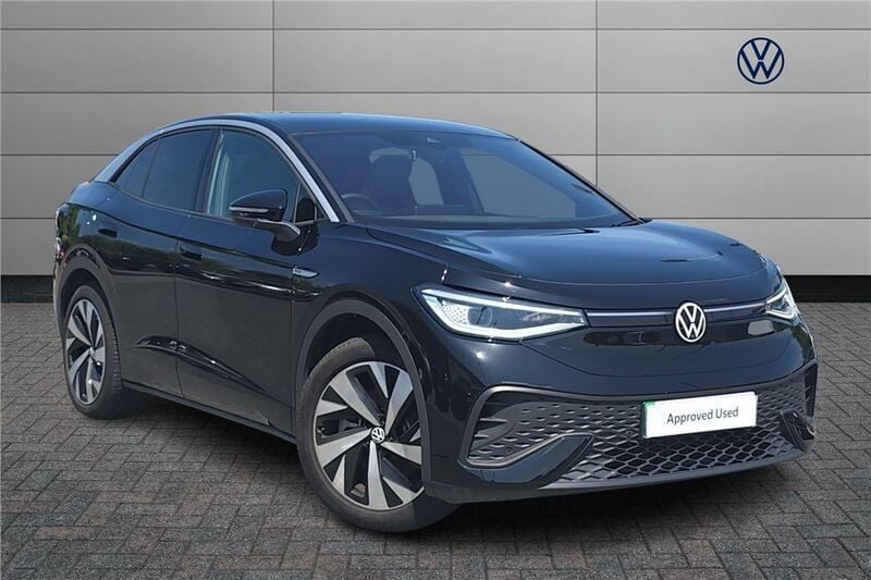 Black Used 2025 VW ID.5 Pro SUV | £30,582 (A bit pricey) - Image 1/4