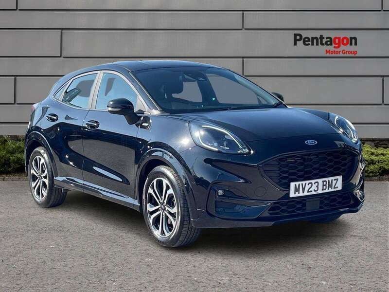 Agate black premium colour Used 2023 Ford Puma ST-Line SUV | £16,995 (Fair price) - Image 1/4