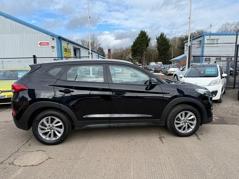 Used Hyundai Tucson SE 132 HP (97 kW) 2018 Black SUV