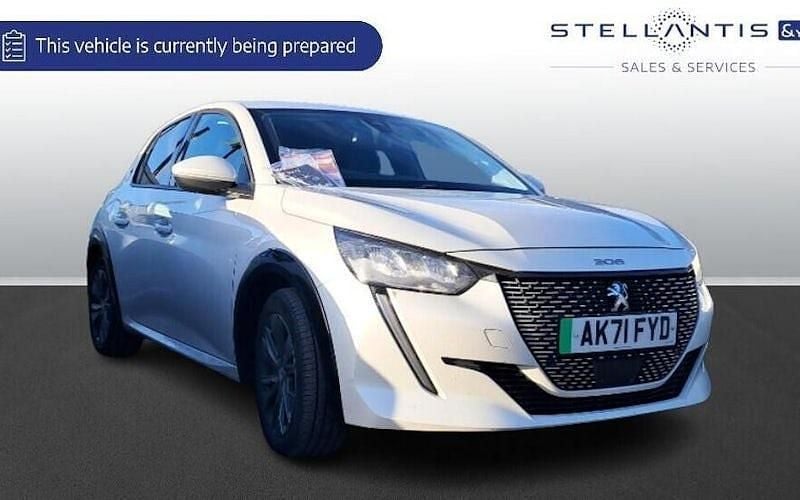 Used 2022 Peugeot e-208 Allure Premium Hatchback | £12,301 (Good price) - Image 1/1
