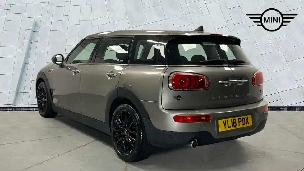 Used Mini Cooper Clubman 134 HP (98 kW) 2018 Silver Estate
