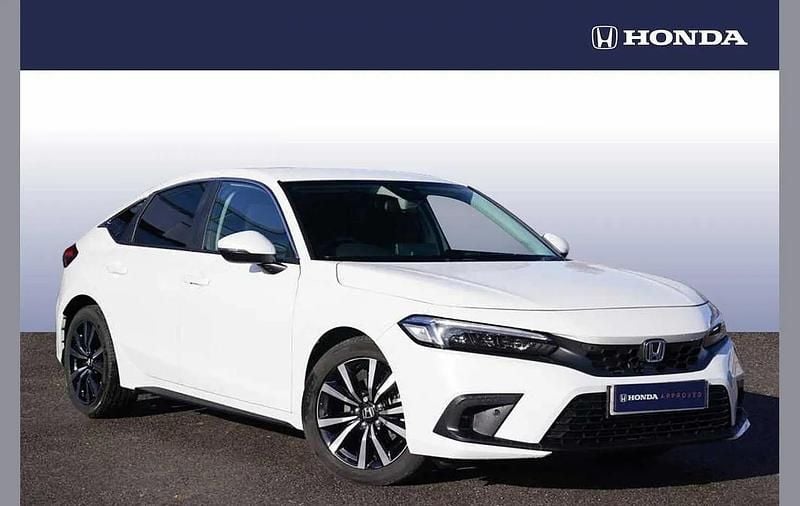 Used Honda Civic Elegance 143 HP (105 kW) 2025 White Hatchback