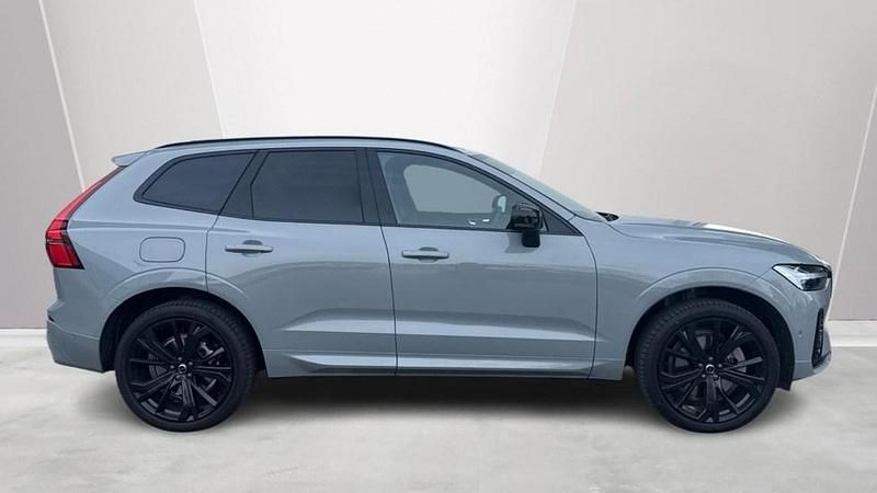 New Volvo XC60 Plus 247 HP (181 kW) 2026 Grey SUV