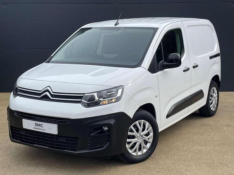 White Used 2022 Citroën e-Berlingo MPV | £8,495 (Good price) - Image 1/4
