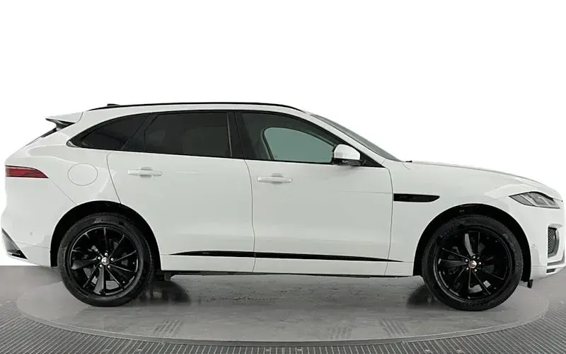 Używany Jaguar F-Pace R-Dynamic 204 KM (150 kW) 2021 Biały SUV