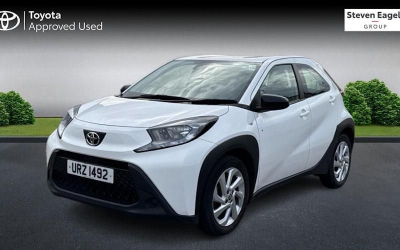 Used Toyota Aygo X PURE 72 HP (52 kW) 2025 SUV