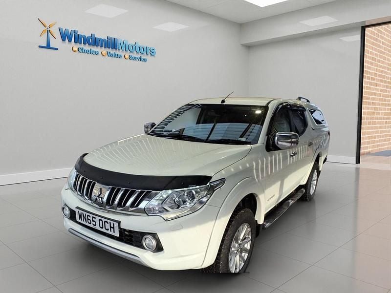 Used Mitsubishi L200 Warrior 178 HP (130 kW) 2015 White Pickup