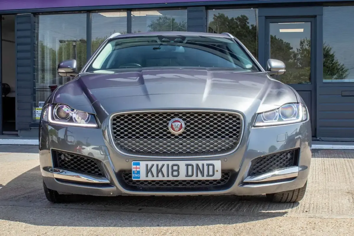 Used Jaguar XF Sportbrake Portfolio 300 HP (220 kW) 2018 Grey Estate