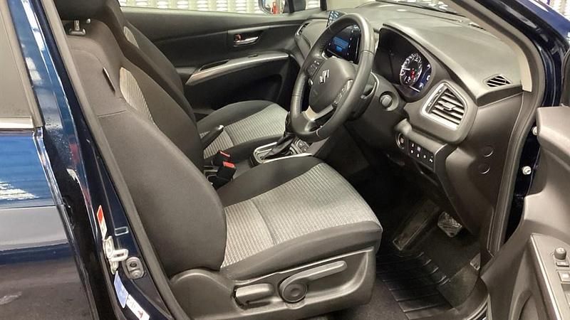Used Suzuki SX4 115 HP (84 kW) 2023 Blue Hatchback