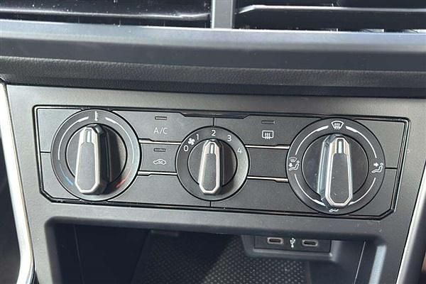 White Used 2022 VW Polo Life Hatchback | £14,799 (Fair price) - Image 1/4