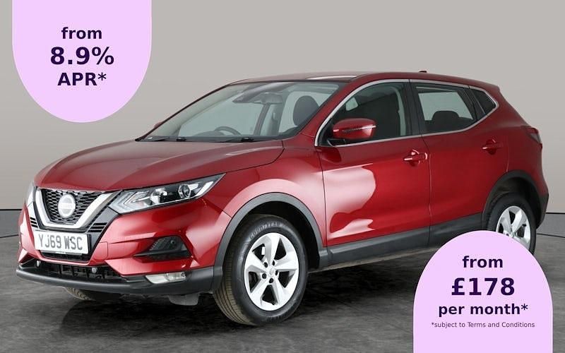 Red Used 2020 Nissan Qashqai Acenta Premium SUV | £12,327 (Super price) - Image 1/3